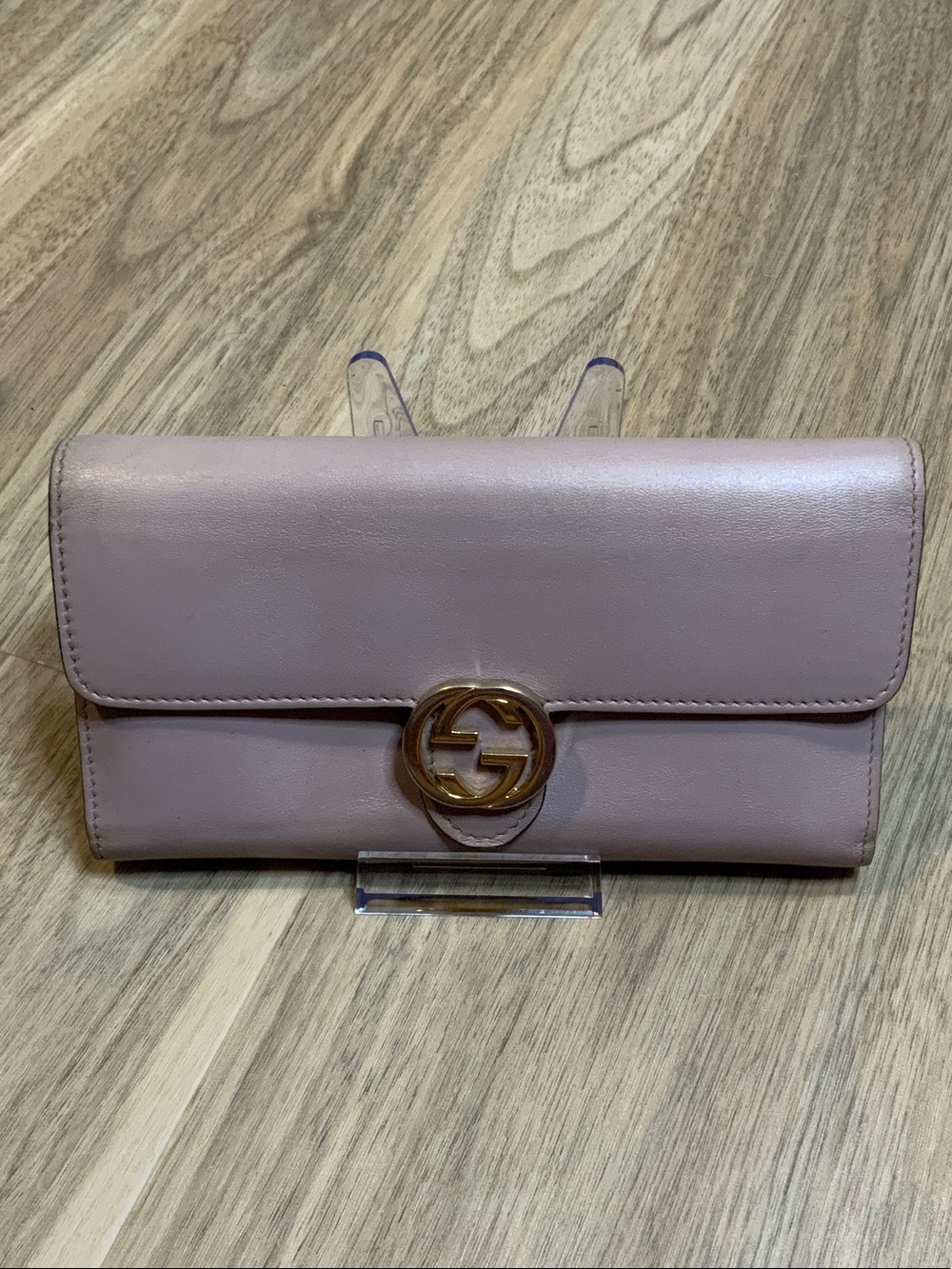 Gucci Lavender Leather Continental Wallet with Gold GG Medallion